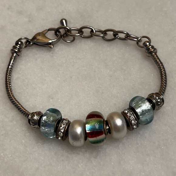 Marble Beaded Silver Bracelet - Picture 2 of 3